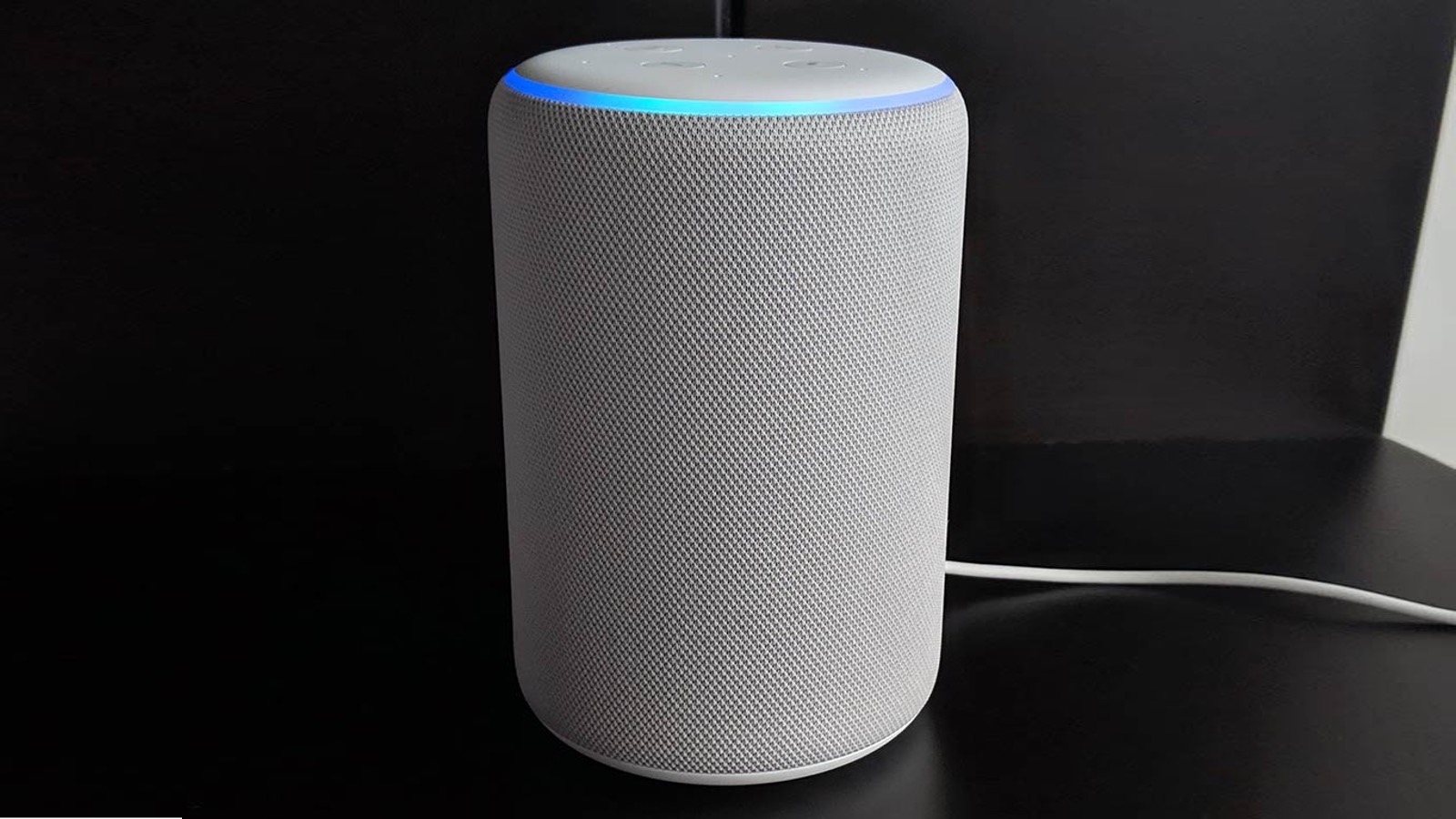 Un fallo en Alexa Plus hace que los altavoces Echo canten "lalala"... y no recuerden haberlo hecho